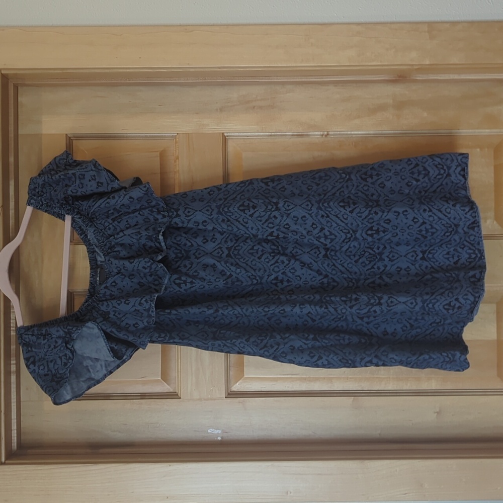 Chelsea & theodore patterned dress size L